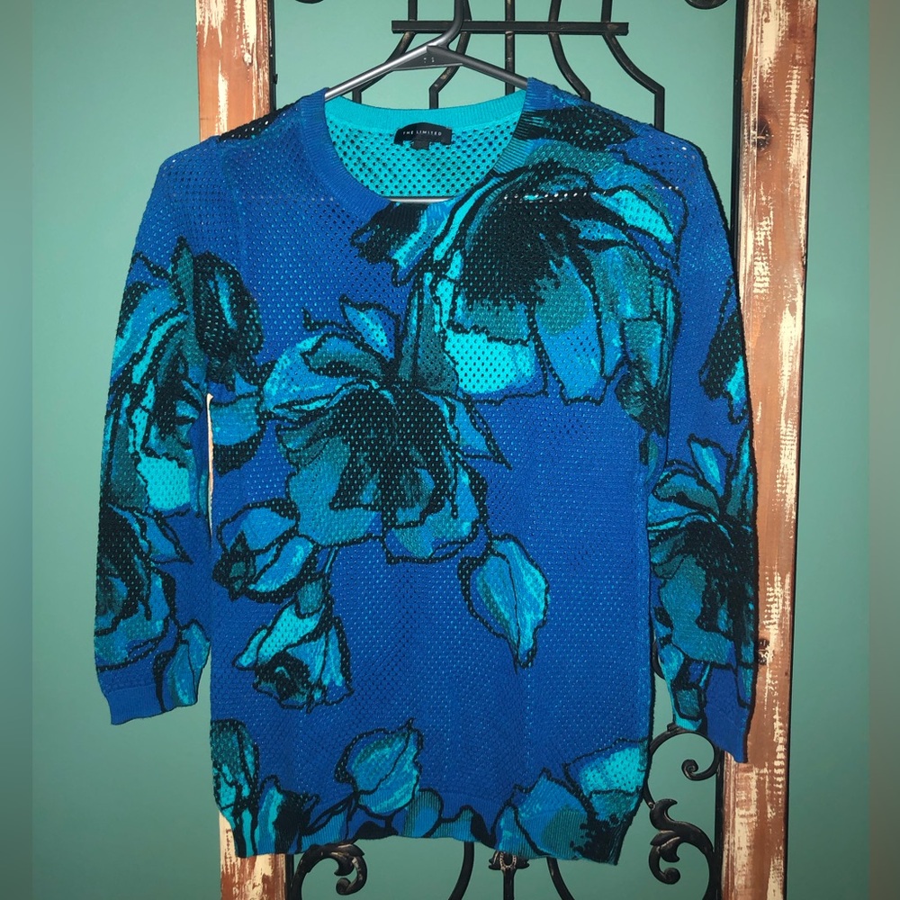The Limited Top